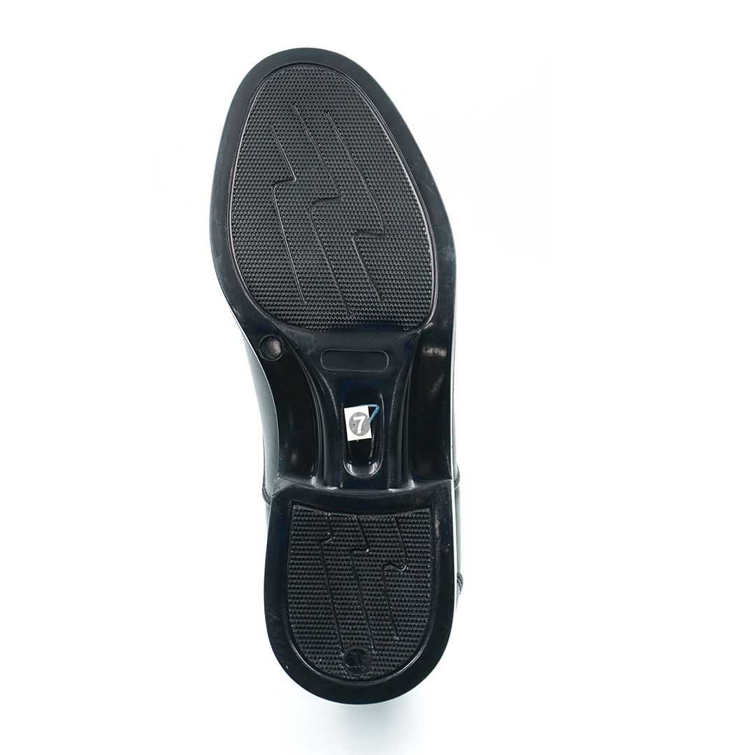 Regal : Timeless elegance, crafted in every Regal step.