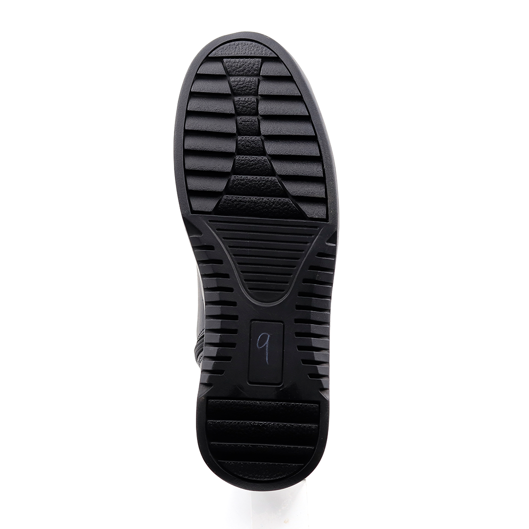 RoadRage Boots : "Unleash true power and protection on every ride with our rugged, high-performance bike boots."