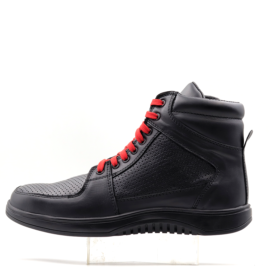 RoadRage Boots : "Unleash true power and protection on every ride with our rugged, high-performance bike boots."