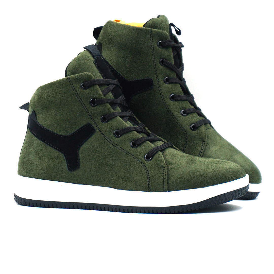 SoleMate Premium Quality High Neck Sports Shoes
