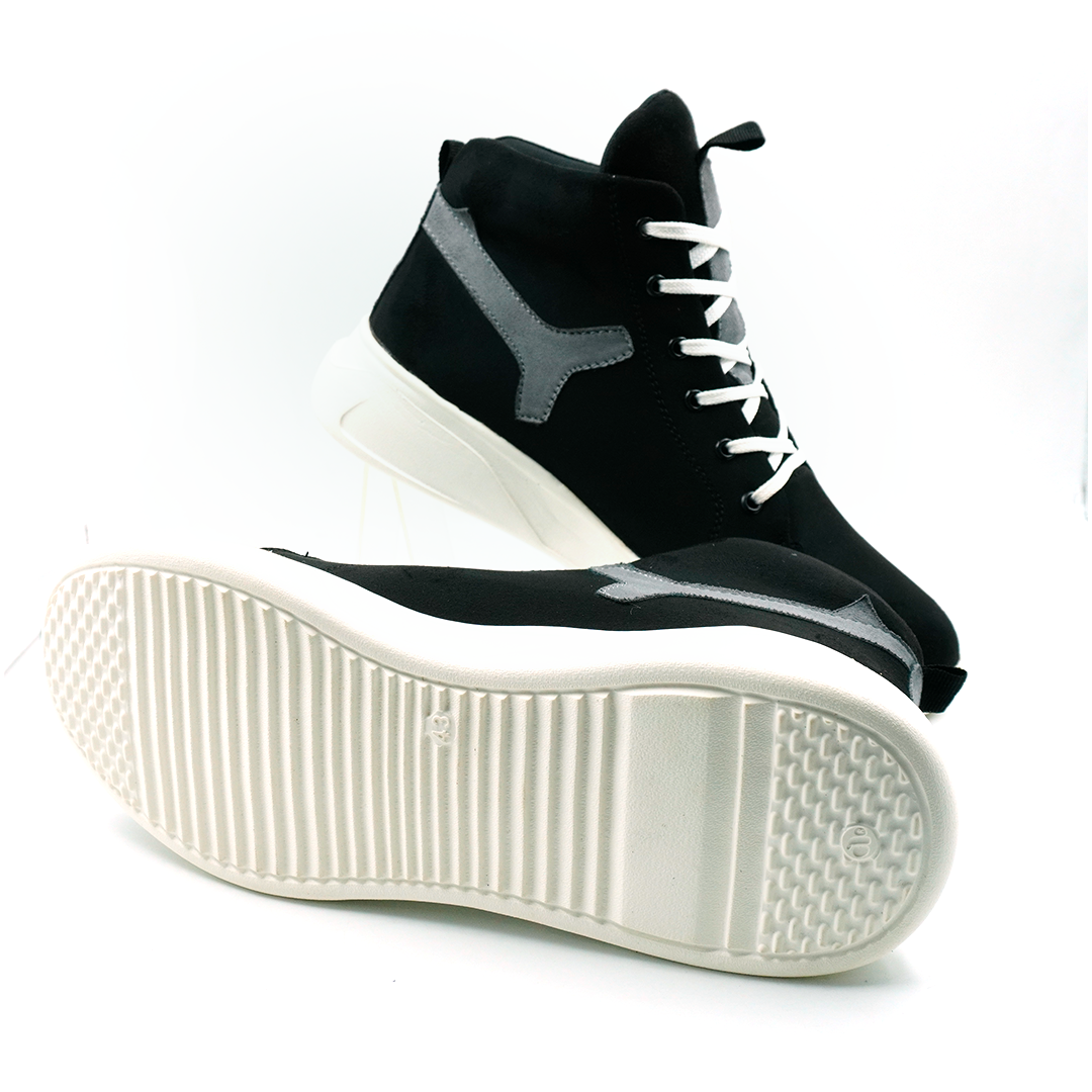 SoleMate Premium Quality High Neck Sports Shoes