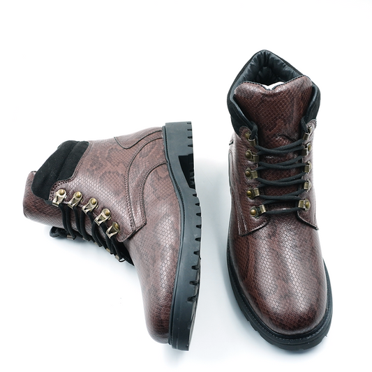 Bravur : Bold steps. Timeless edge.