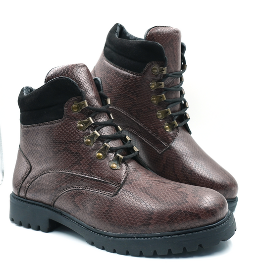 Bravur : Bold steps. Timeless edge.